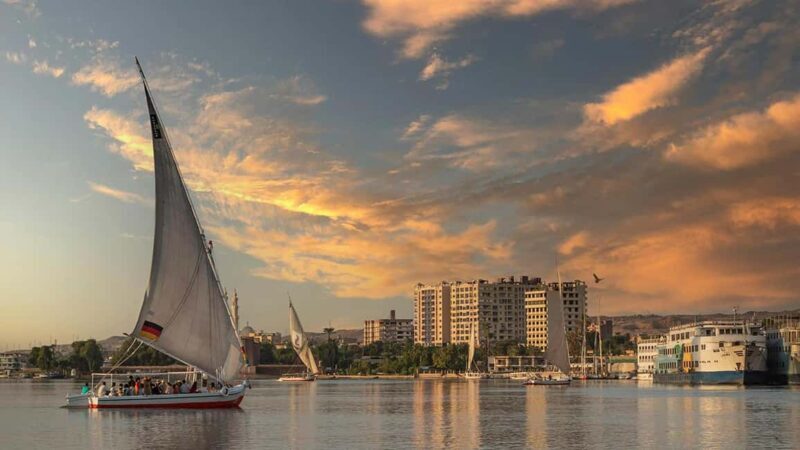 Cairo: Private Nile Felucca Adventure / Round-Trip Transfer - A Relaxing Escape on Cairo’s Nile