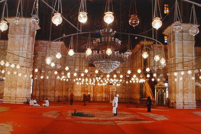 Cairo Private Tour: Egyptian Museum, Old Cairo & Khan El Khalili - Analyzing the Value