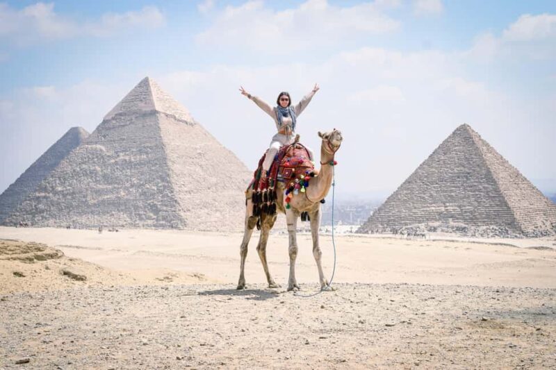 Cairo Private Tour: Egyptian Museum, Pyramids & Local Lunch - Giza Pyramids and the Sphinx