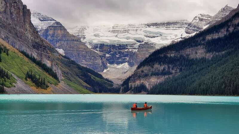 Calgary: 2-Day Banff National Park Highlights Summer Tour - An In-Depth Look at the Tour Itinerary and Experience