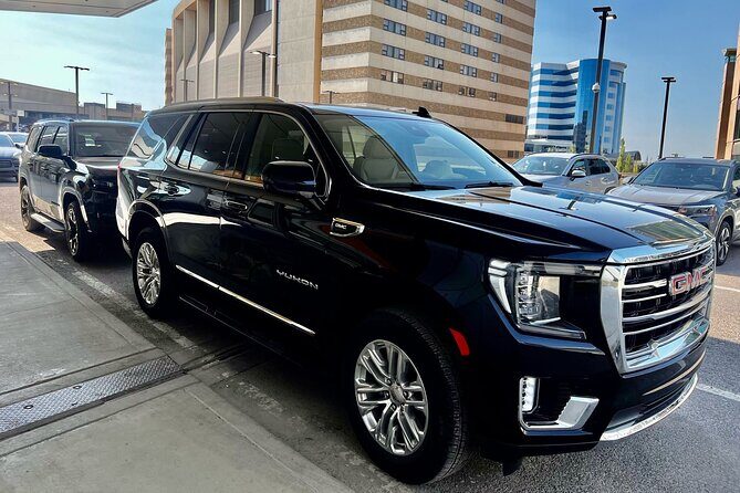 Calgary Airport Transfer To Banff (Round Trip) - Key Points