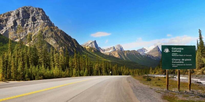 Calgary/Banff: Icefields Parkway & Columbia Icefield Tour - Key Points