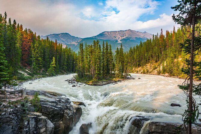 Calgary to Jasper: Ultimate Canadian Rockies Experience - Who Will Love This Tour?