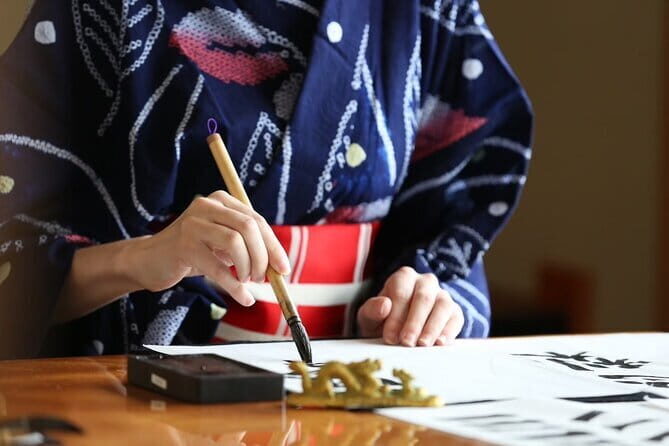 Calligraph Name in Japanese and Dress in Kimono - The Value of This Cultural Experience