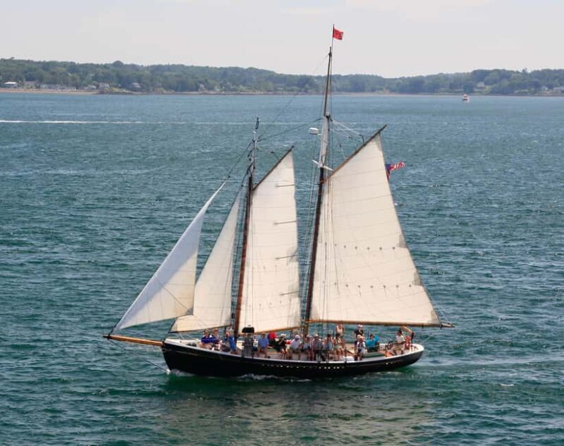 Camden, Maine: Day Sails aboard Schooner Surprise - An Authentic Coastal Maine Experience