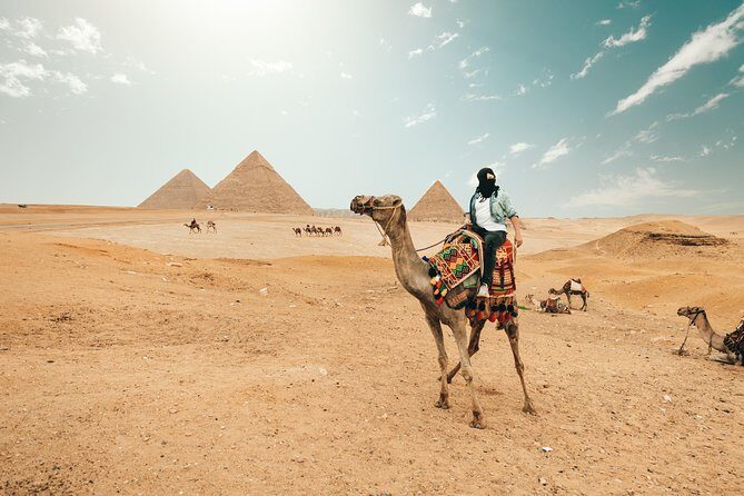 Camel Ride at Giza Pyramids during sunset - Key Points