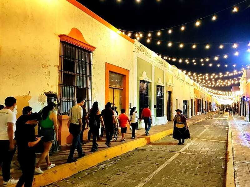 Campeche: Mexican Tales Theatrical Performance Walking Tour - The Experience in Detail