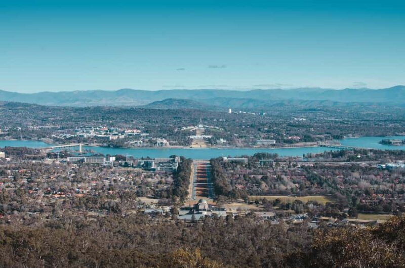 Canberra: City Highlights Day Tour with Entrance Fees - Key Points