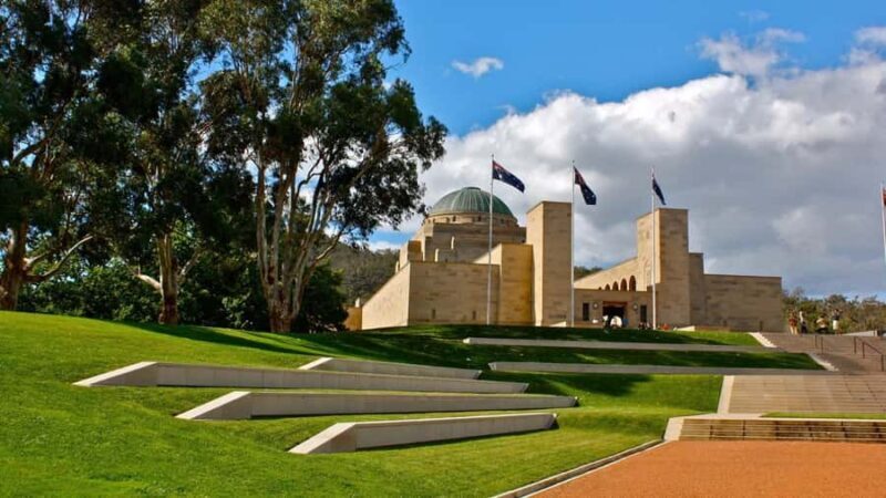 Canberra: City Highlights Day Tour with Entrance Fees - Authentic Experiences and Traveler Feedback