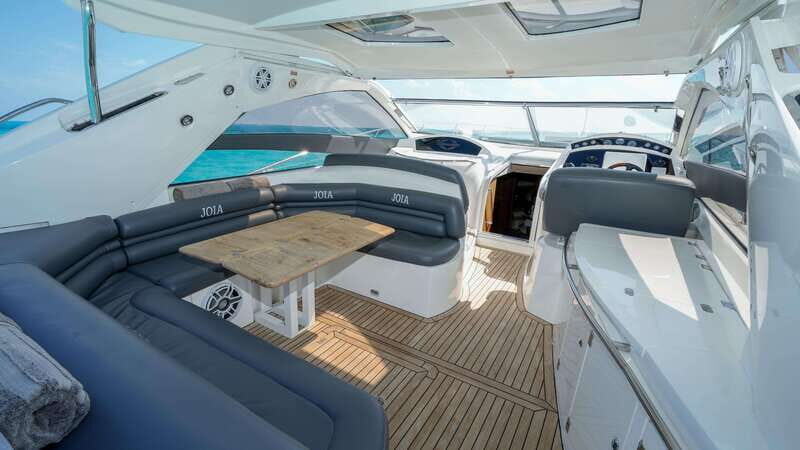 Cancun: 52-Foot Yacht Rental - Why This Yacht Rental Is Worth Considering
