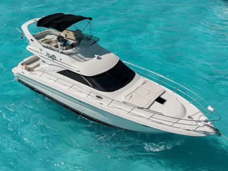 Cancun: 8-Hour Private Yacht Excursion to Isla Mujeres - Exploring the Coral Reef and Sunken Ship