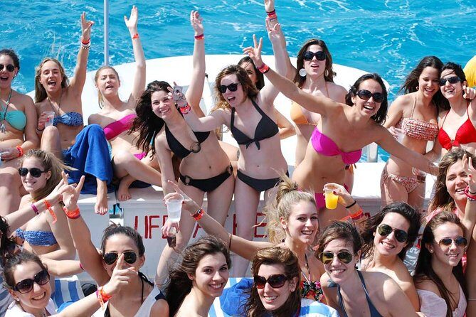Cancun Adults Only Party Cruise to Isla Mujeres with Open Bar - What Makes This Tour Special?