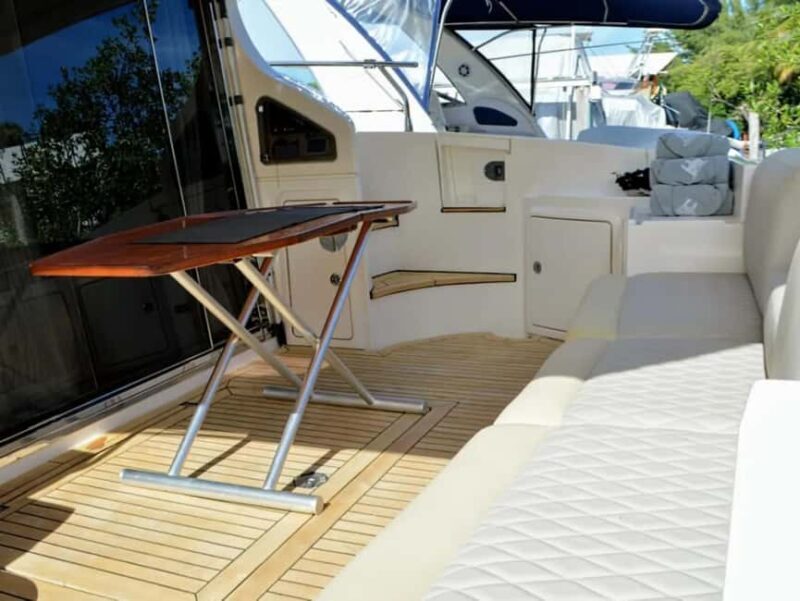 Cancun: Azimut 47 Fly Private Yacht - 6 hours to Isla Mujeres - An In-Depth Look at the Experience