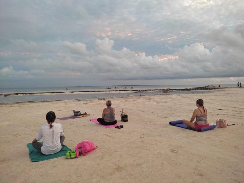 Cancún: Beach Yoga Class with Guided Meditation - FAQ