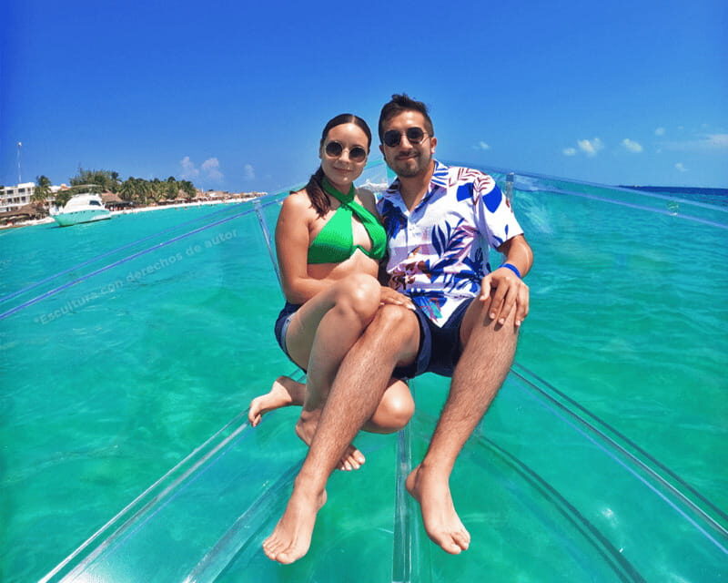 Cancun: Boat trip with transparent bottom and drinks - Refreshments and Atmosphere