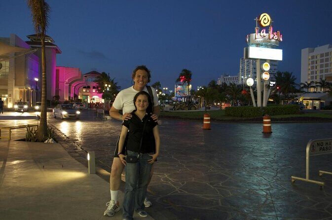 Cancun City Sightseeing and Shopping Tour on a Double Decker bus - Key Points