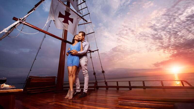 Cancun: Columbus The Romantic Dinner Cruise - The Experience: A Step-by-Step Breakdown