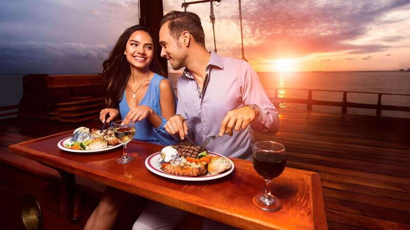 Cancun: Columbus The Romantic Dinner Cruise - FAQ