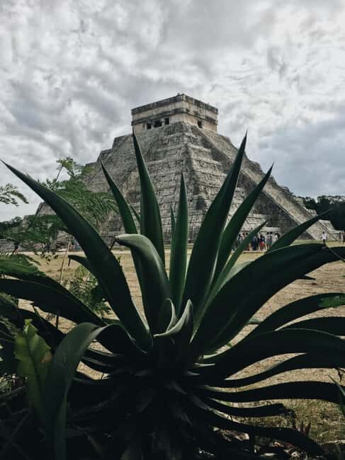Cancun: Exclusive sunrise at Chichen Itza, expert tour guide - Frequently Asked Questions