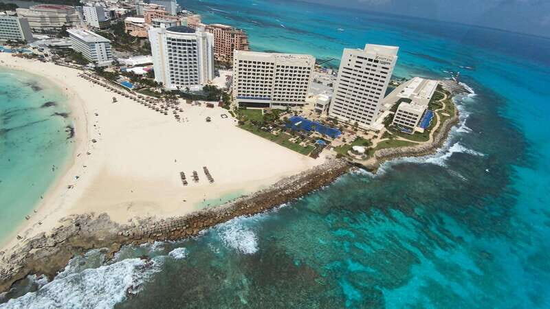 Cancun Hotel Zone: Panoramic Flight - Key Points