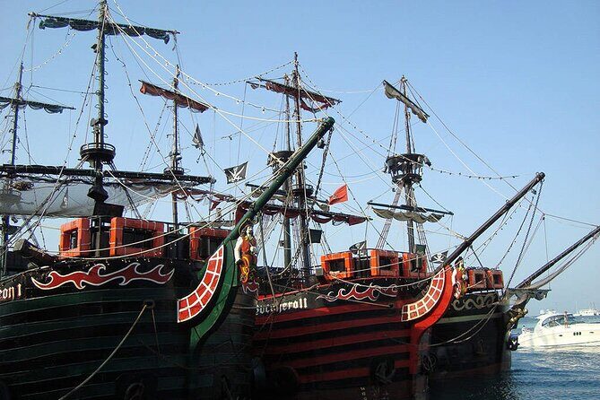Cancun Pirate Ship Adventure : Dinner & Show at Sea 2 for 1 Deal - Who Should Consider This Tour?