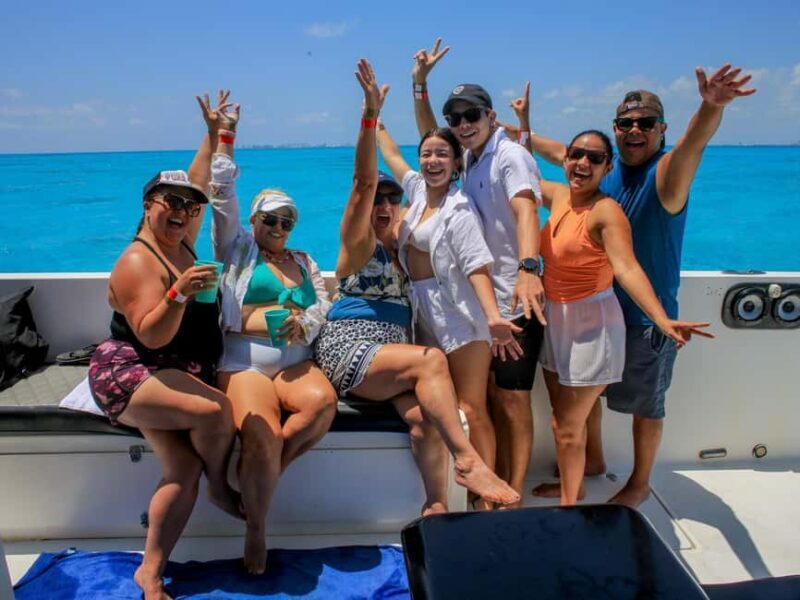 Cancun Private Catamaran Open Bar & Snorkeling Experience - The Open Bar and Buffet Lunch