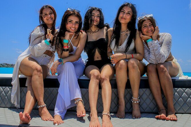 Cancun Private Catamaran to Isla Mujeres with Buffet & Open Bar - Practicalities and Considerations