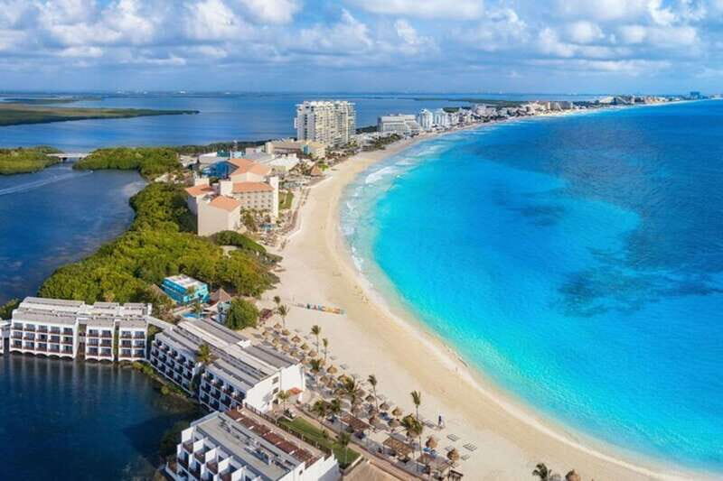 Cancun: Private Custom Walking Tour with a Local Guide - Key Points