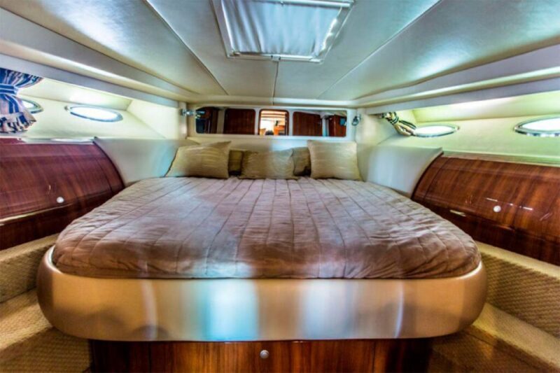 Cancun private yacht Sea Ray Sundancer 60 feet - FAQ