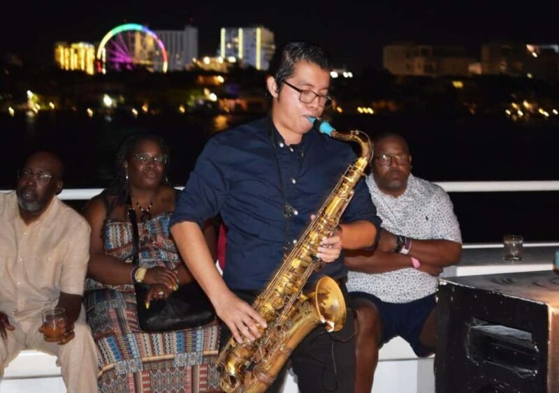Cancun: Romantic evening in galleon with dinner and open bar - On the Downside
