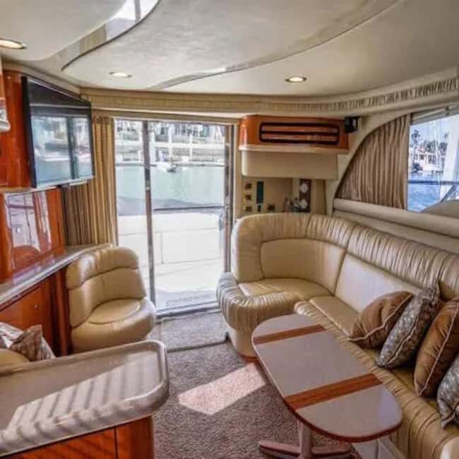 Cancún: Sea Ray F43 yacht rental to Isla Mujeres - Key Points