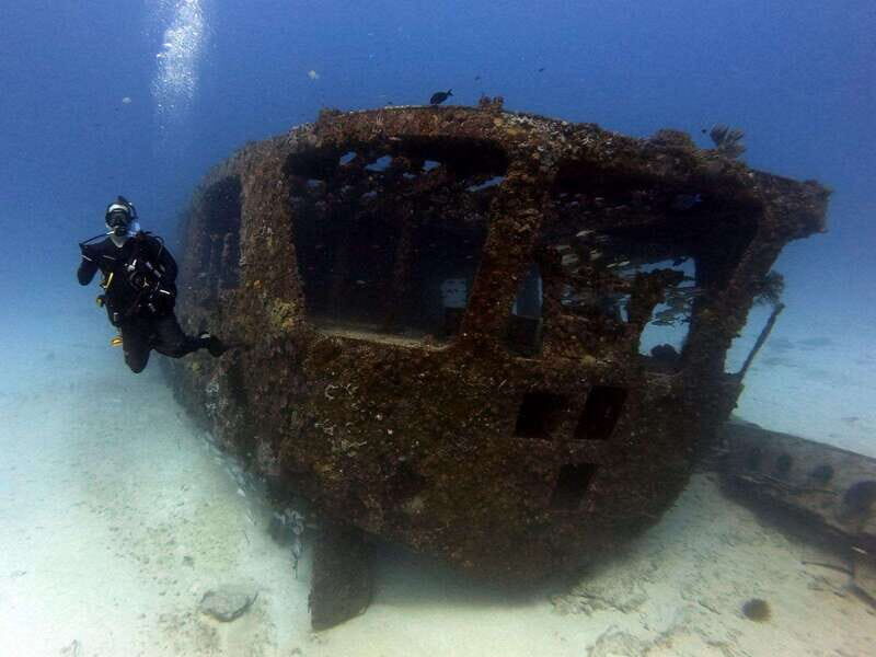 Cancun: Shipwreck & Reef for Certified Divers - Key Points