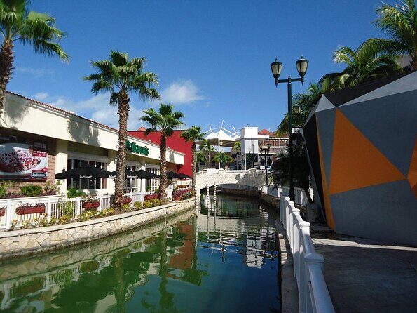 Cancun Shopping Private Guided Tour & City Sightseeing - Key Points