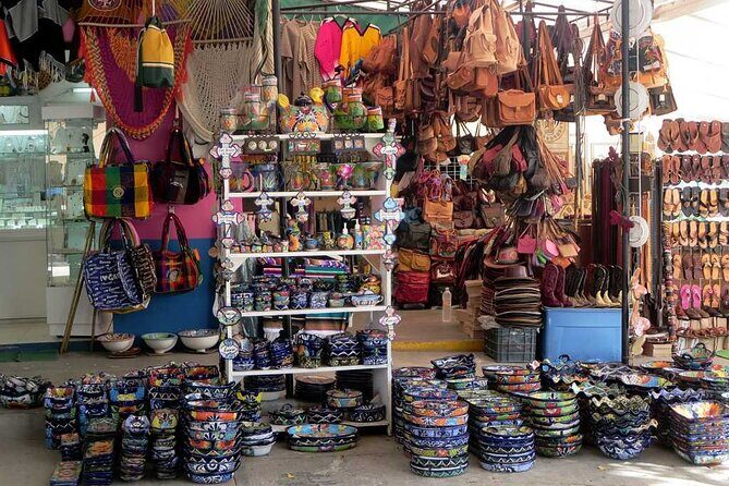 Cancun Shopping Private Guided Tour & City Sightseeing - Who Should Consider This Tour?