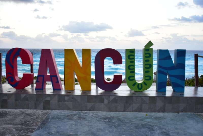 Cancun: Van Tour - City Adventure around the Best Stops - Introduction