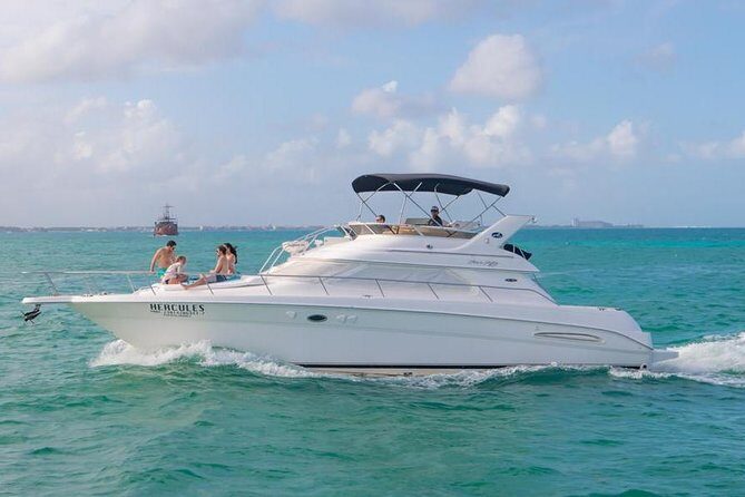 Cancún Yacht Rental SeaRay 46ft 25P13 - An In-Depth Look at the Cancun Yacht Rental Experience