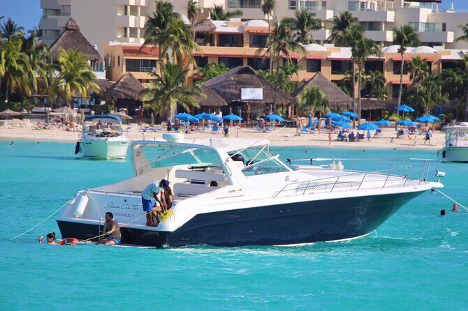 Cancun yachts rental BEATIFUL YACHT 46FT, 15 PAX MAX 25P6 - What to Expect During Your Yacht Day
