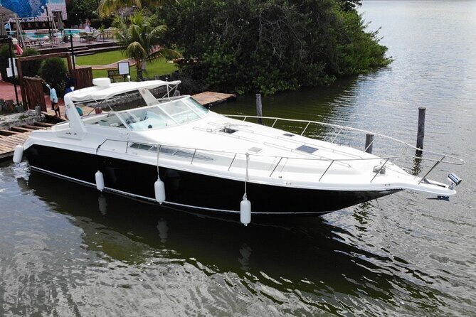 Cancun yachts rental BEATIFUL YACHT 46FT, 15 PAX MAX 25P6 - Who Is This Yacht Tour Best For?