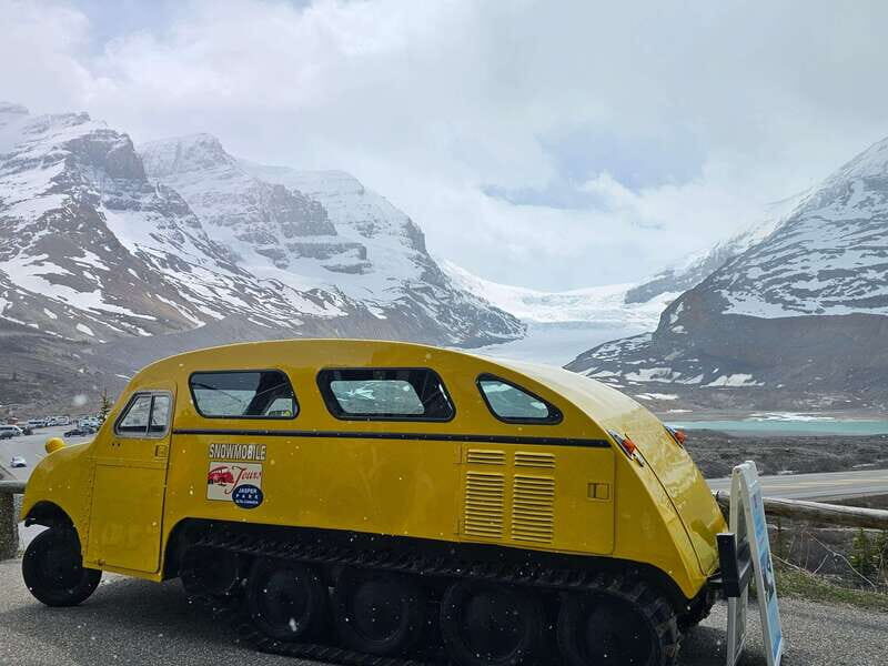Canmore/Banff: Columbia Icefield, Skywalk, Peyto Day Tour - Transportation and Timing