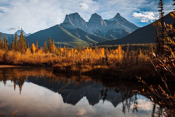 Canmore Sunset and Evening Walking Tour - Detailed Breakdown of the Itinerary