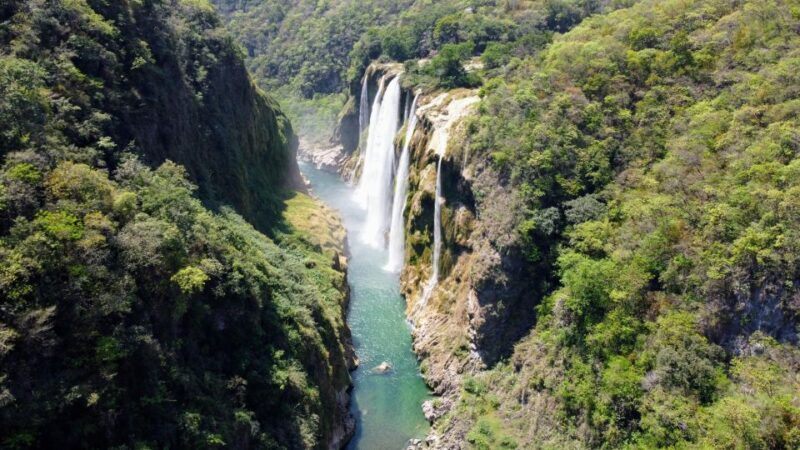 Canoe ride to Tamul waterfall from San Luis Potosí - Who Will Love This Tour?
