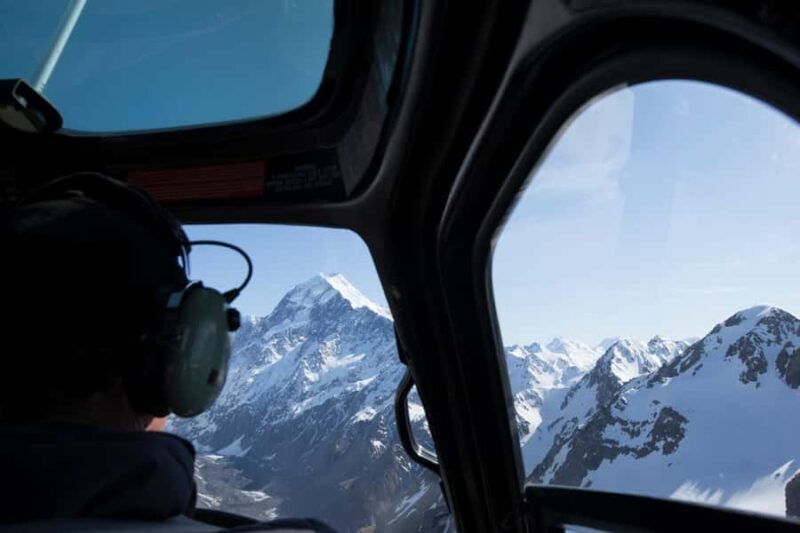 Canterbury: Mount Aorak/Cook Sightseeing Helicopter Flight - Key Points