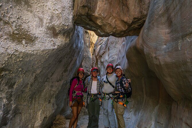 Canyoneering Adventure Near Lake Powell - The Guide Experience and Photography