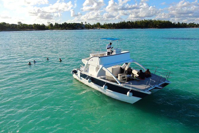 Cap Cana Private Family Catamaran - An In-Depth Review of the Cap Cana Private Family Catamaran Tour