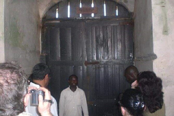 Cape Coast Elmina Kakum Park Private Day Tour - Authentic Experiences and Practical Tips