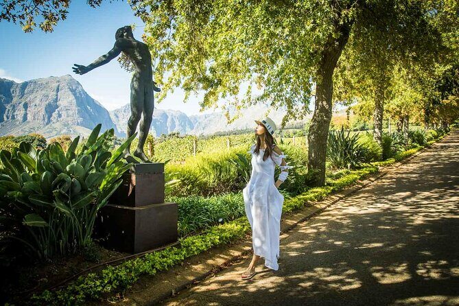 Cape Peninsula Helicopter Private Tour with Stellenbosch Wine Tasting & Lunch - FAQ