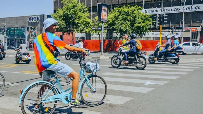 Cape Town: bicycle or E-scooter History Tour with Coffee - Key Points