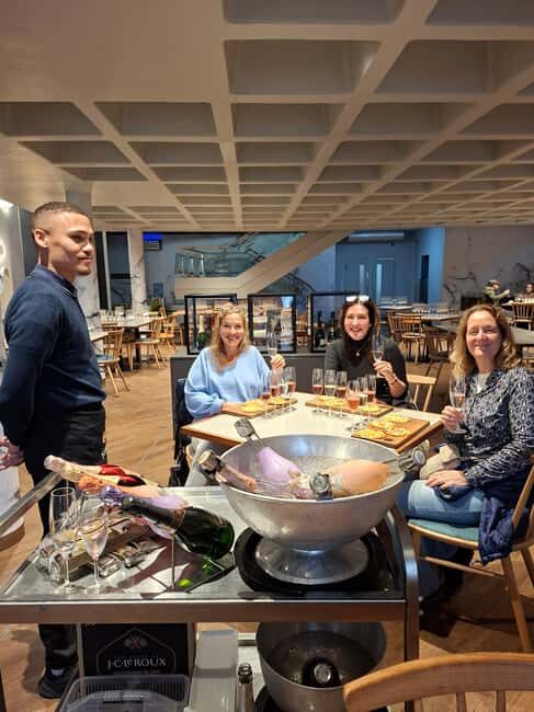 Cape Town: CHEETAH ENCOUNTER/WINE TESTING EXPERIENCE/LUNCH - A Deeper Dive into the Tour Experience