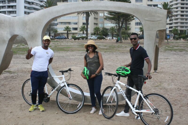 Cape Town Guided City Cycling Heritage Tour - Private Tour - Key Points