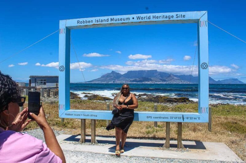 Cape Town: Guided Tour Of Robben Island & The Diamond Museum - Full Breakdown of the Experience